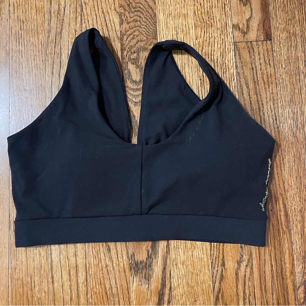 Whitney simmons x gymshark v1 sports bra in black size small